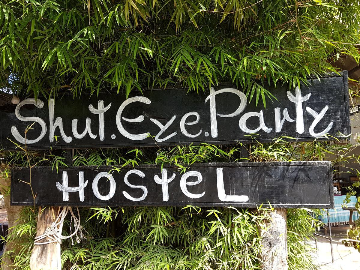 Shut Eye Party Hostel (Adults Only) Pai Exterior foto